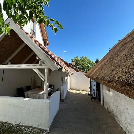 Rozsa Ház - Rose Szigliget